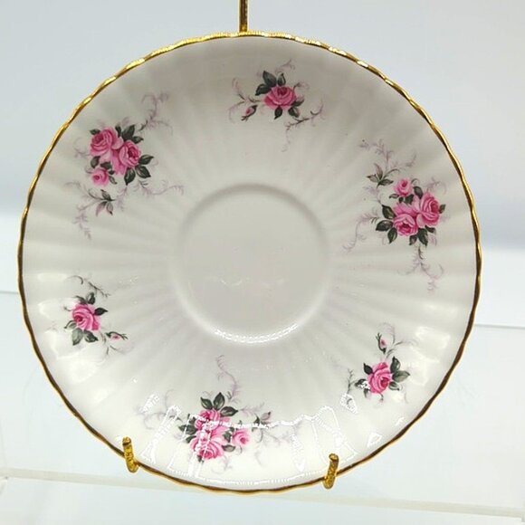 Hammersley Teacup & Saucer Fine Bone China Made in England Floral Gold Trim - Picture 2 of 9